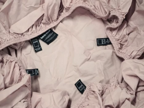 Peuterbed hoeslaken met hoeklabels & side pockets | Percale katoen - Blush pink