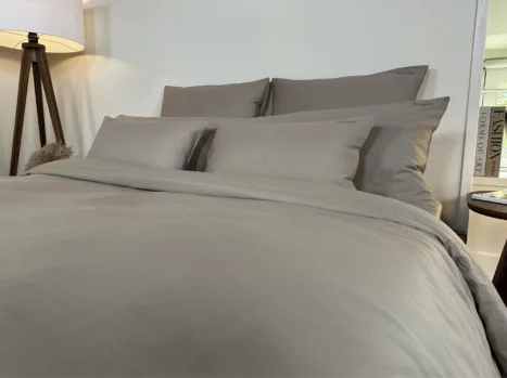 Sierkussensloop met ritssluiting | Satijn katoen - Japandi taupe