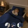 Peuterdekbedovertrek met rits over drie zijden & dekbedclips | Satijn katoen - Midnight blue | 1 persoons incl. 1 kussensloop